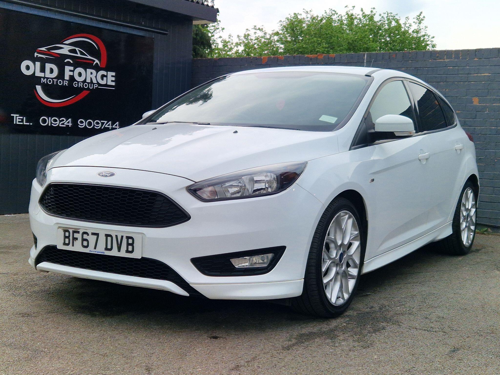 Ford Focus - Image 18