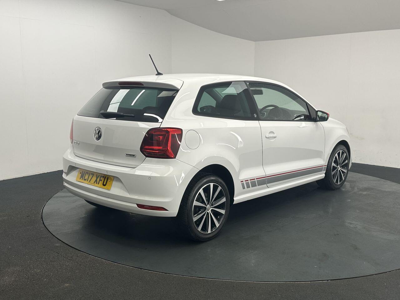 Volkswagen Polo - Image 10