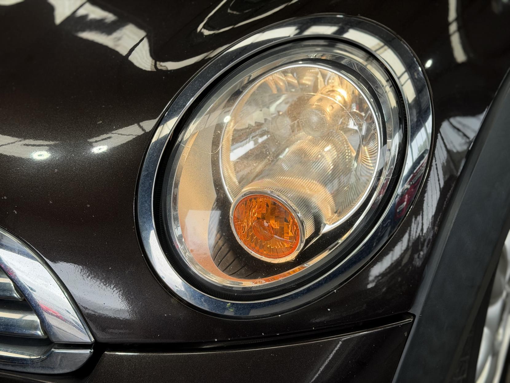 MINI Convertible - Image 8