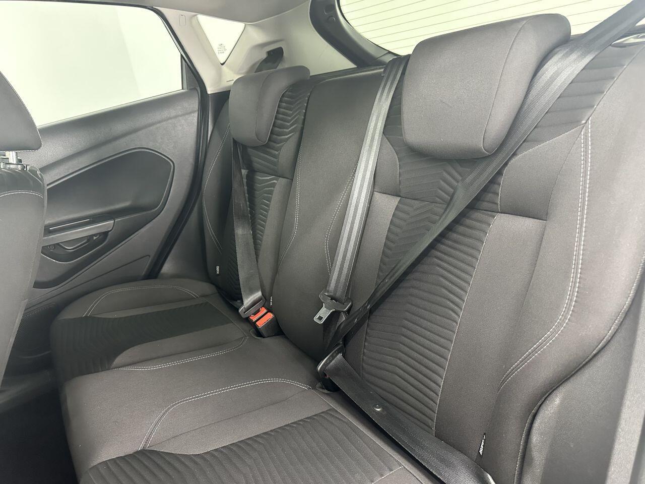 Ford Fiesta - Image 14