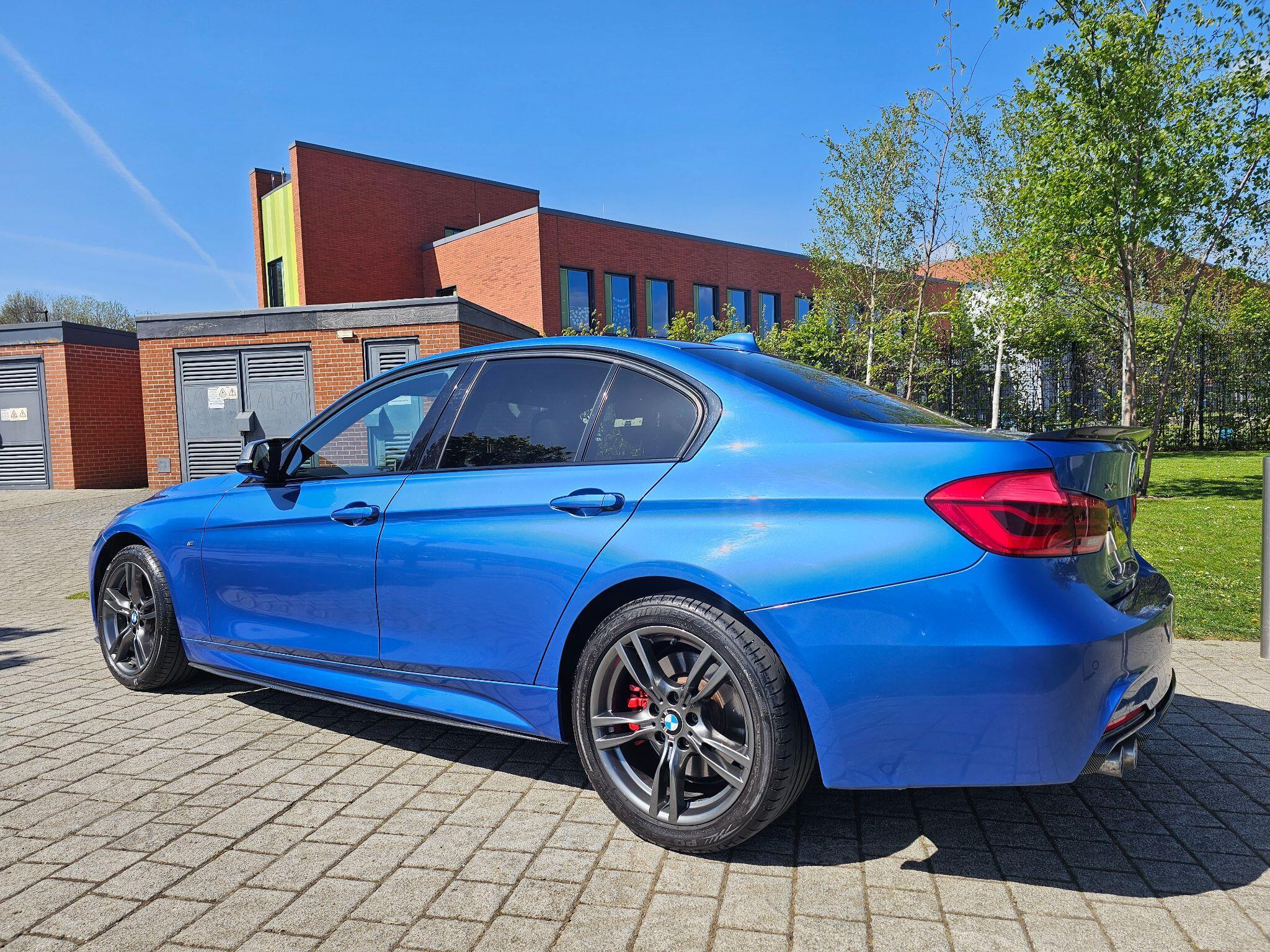 BMW 3 Series - Image 39