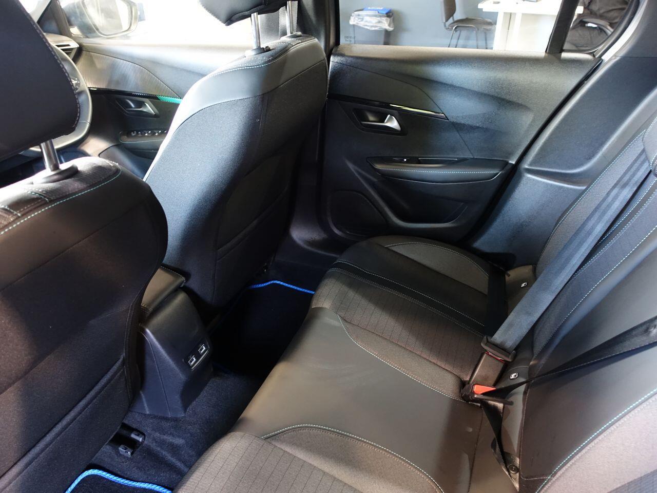 Peugeot E-208 - Image 6