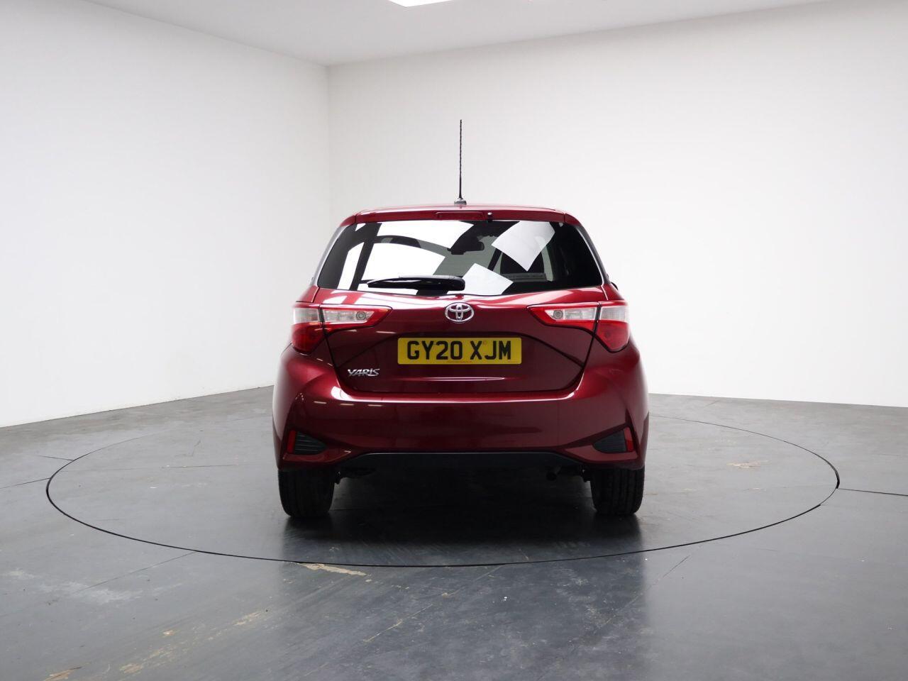 Toyota Yaris - Image 11