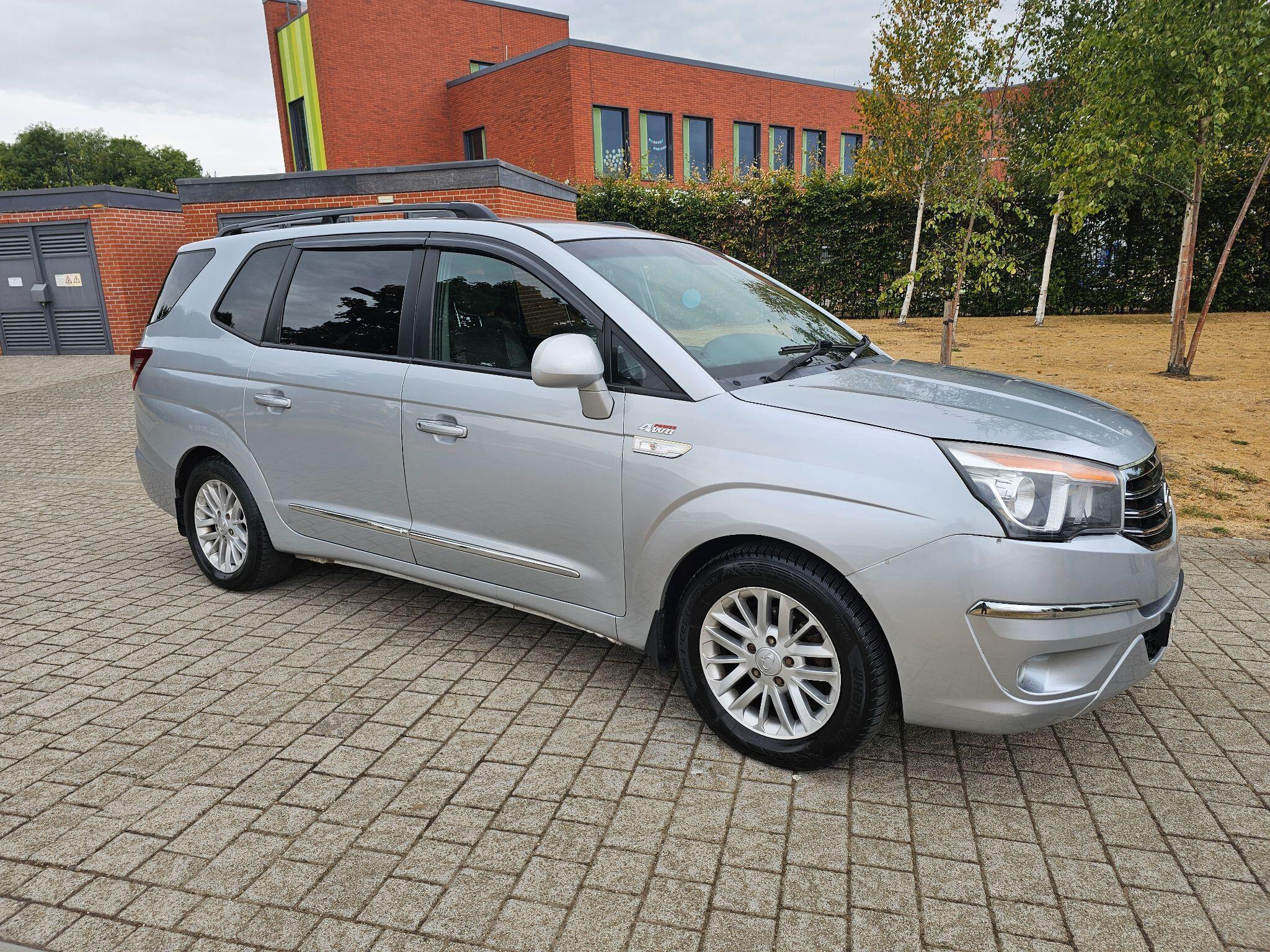 Ssangyong Turismo - Image 6