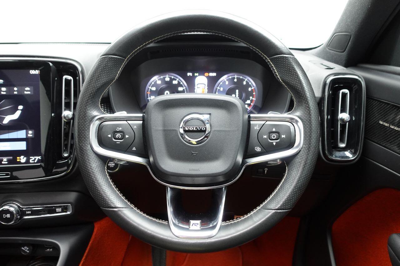 Volvo XC40 - Image 22