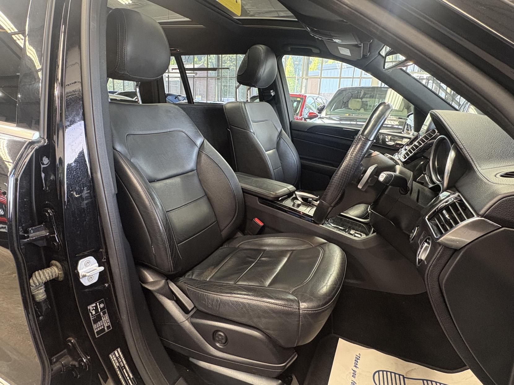 Mercedes GLS - Image 11