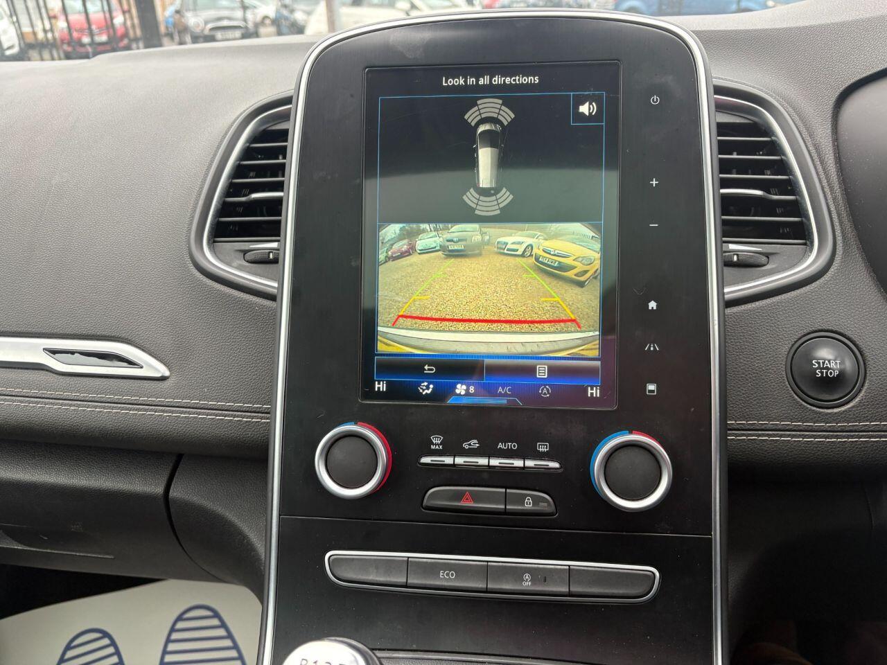 Renault Grand Scenic - Image 17