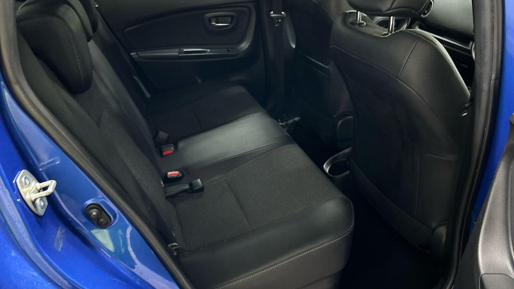 Toyota Yaris - Image 9