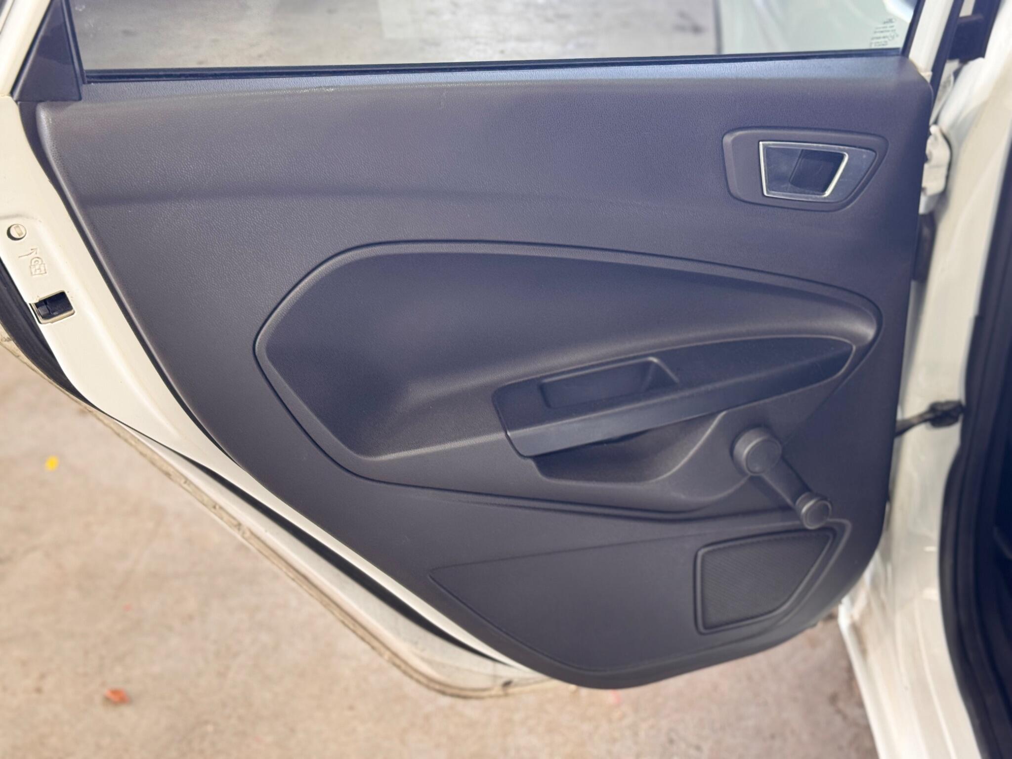 Ford Fiesta - Image 36