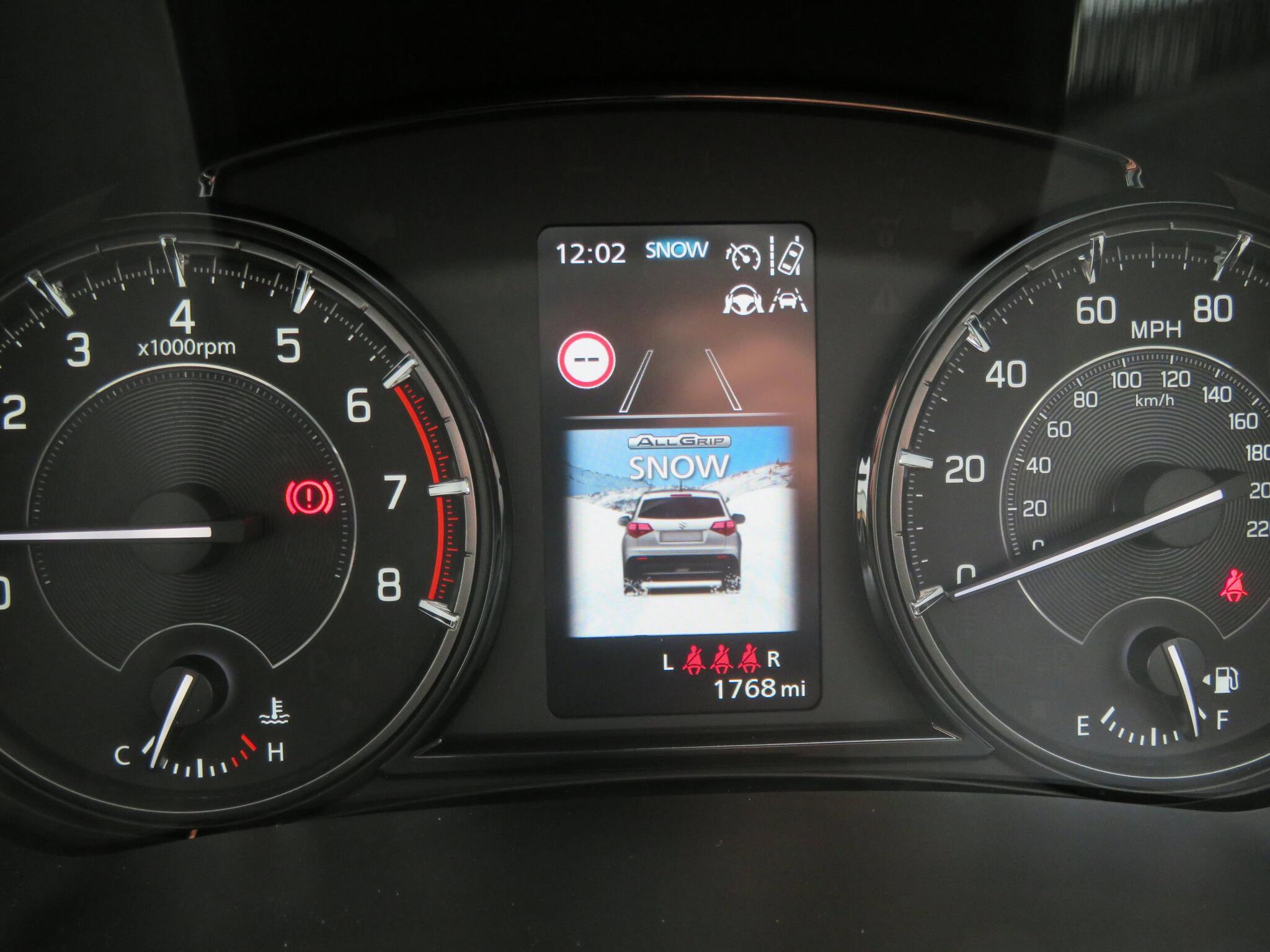 Suzuki Vitara - Image 13