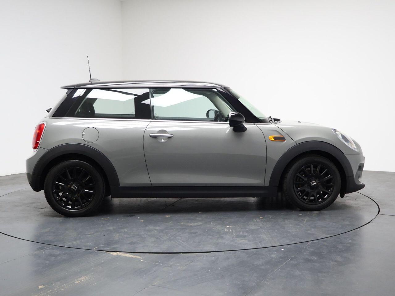 MINI Hatch - Image 14