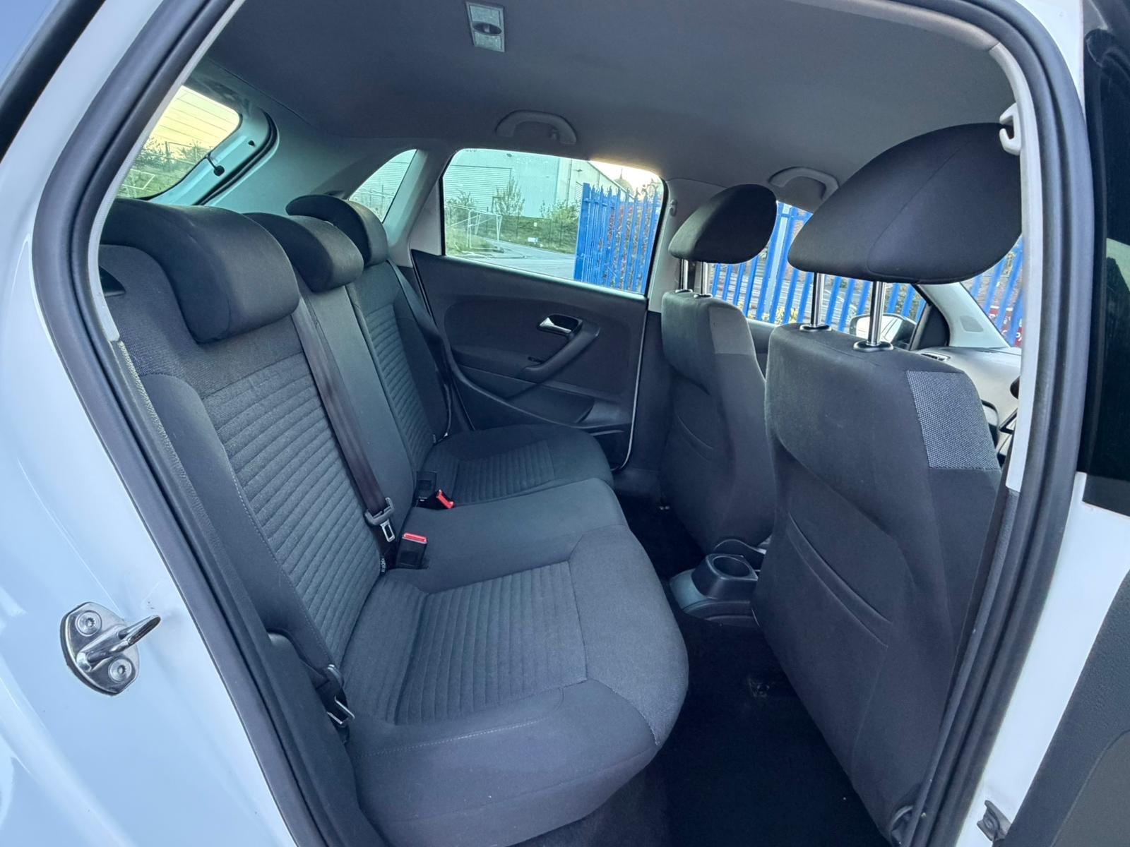 Volkswagen Polo - Image 25
