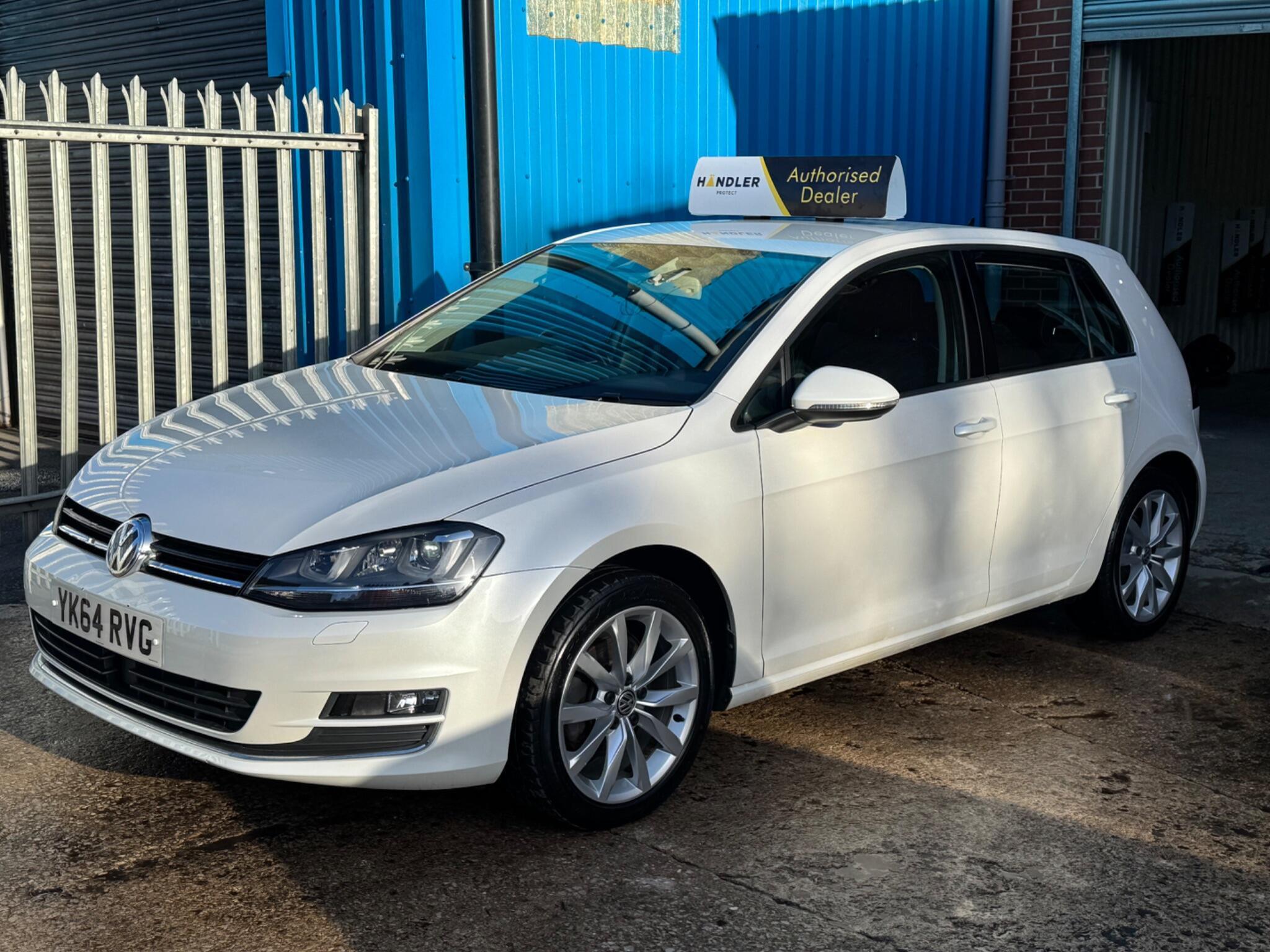 Volkswagen Golf - Image 12