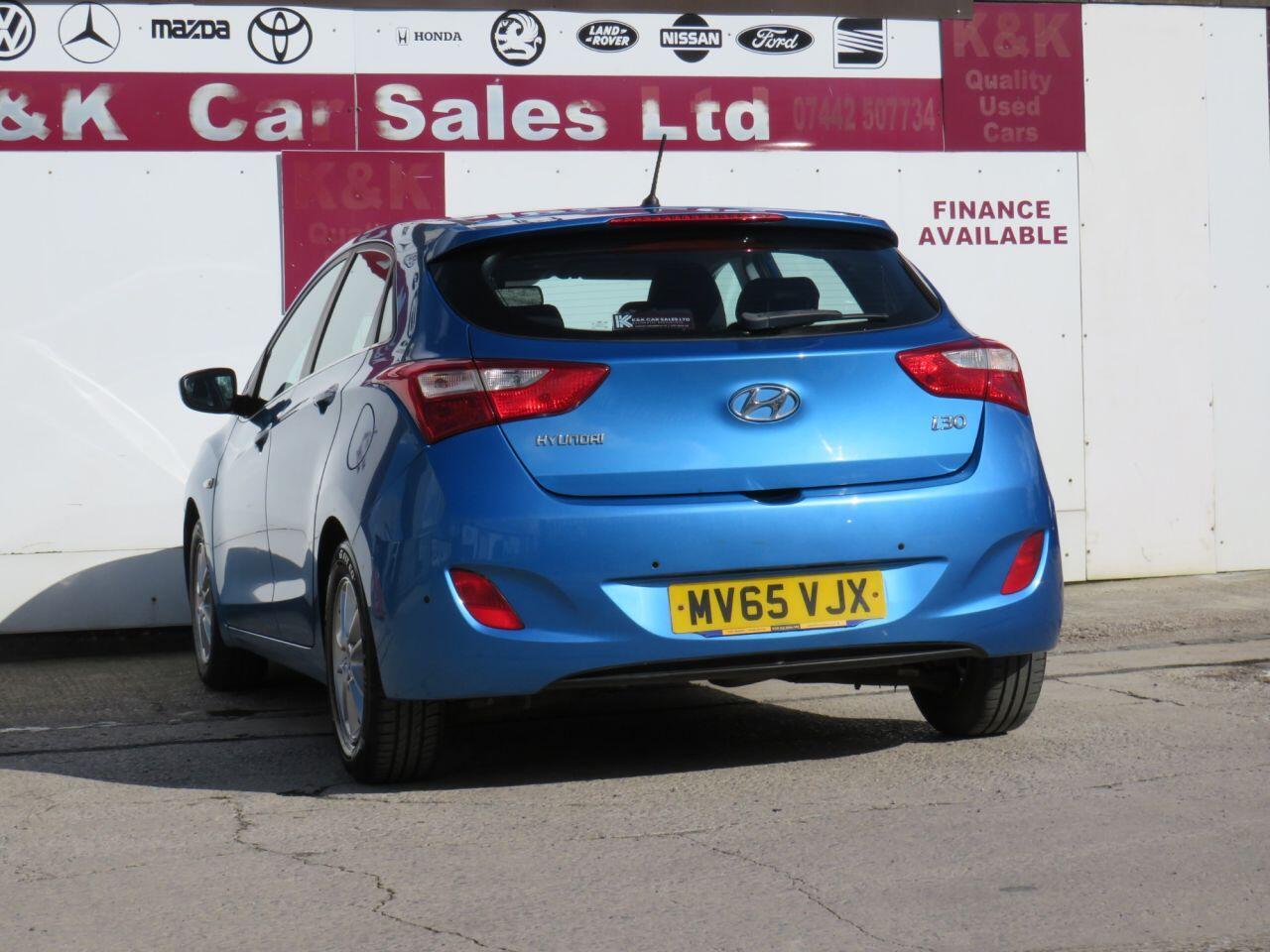 Hyundai i30 - Image 32