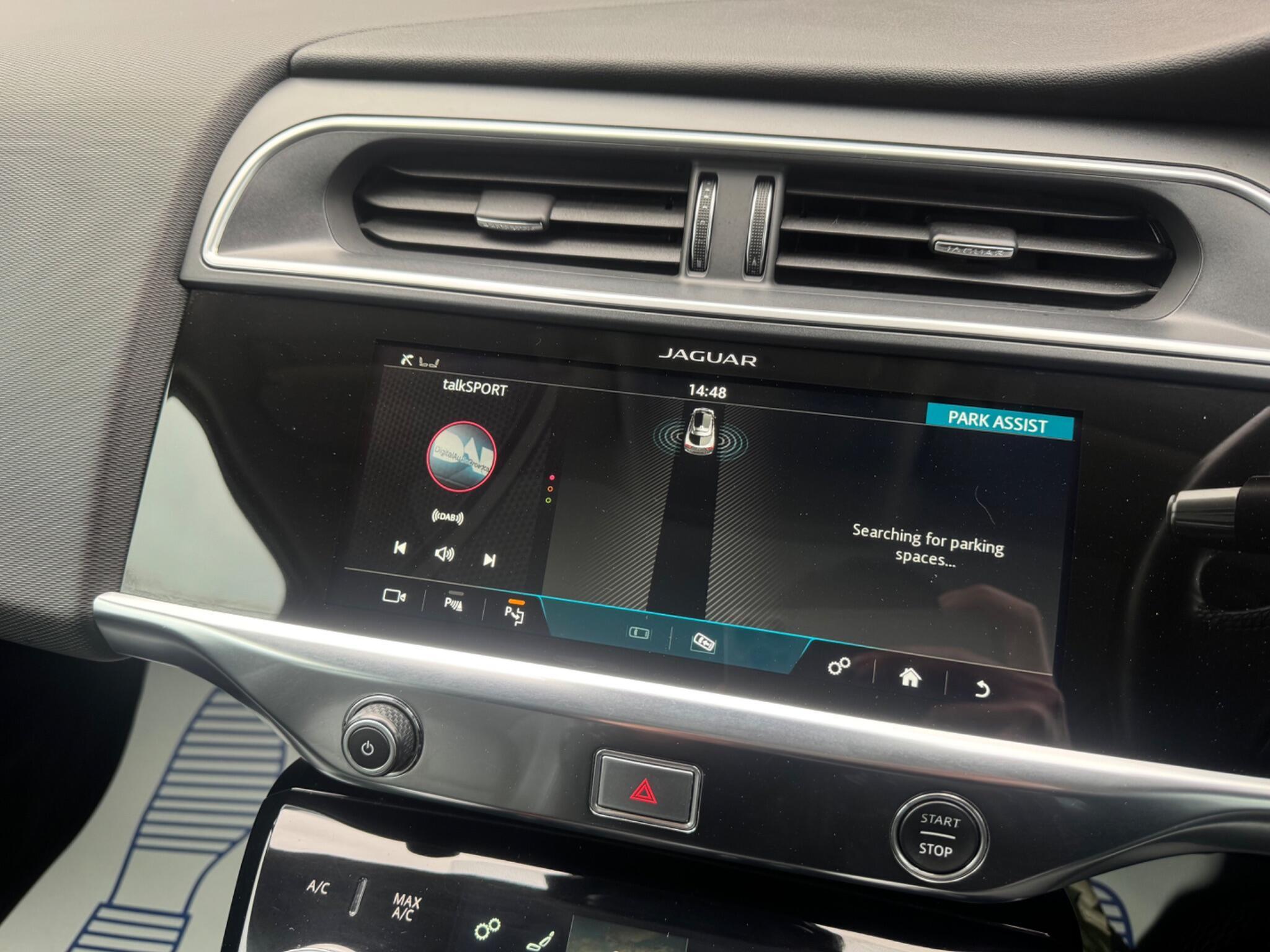 Jaguar I-Pace - Image 49