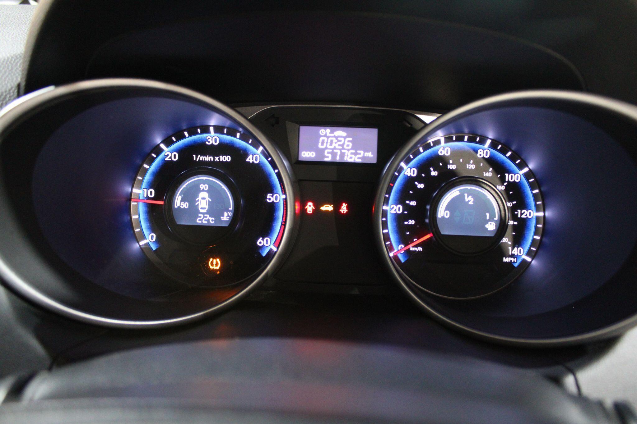 Hyundai ix35 - Image 17