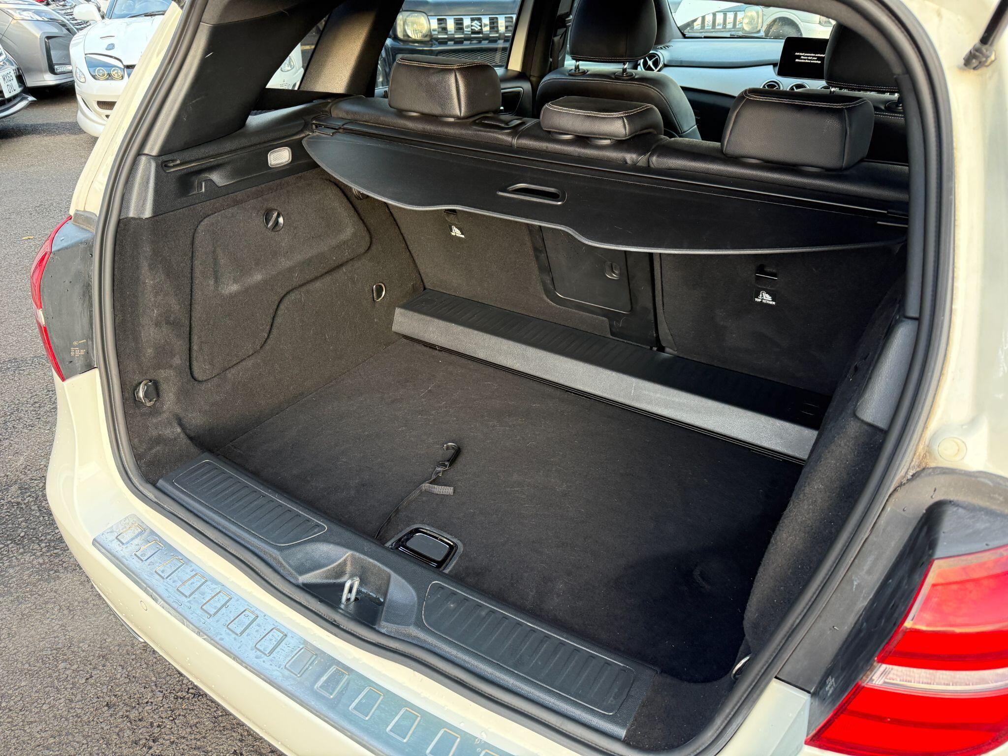 Mercedes B Class - Image 76