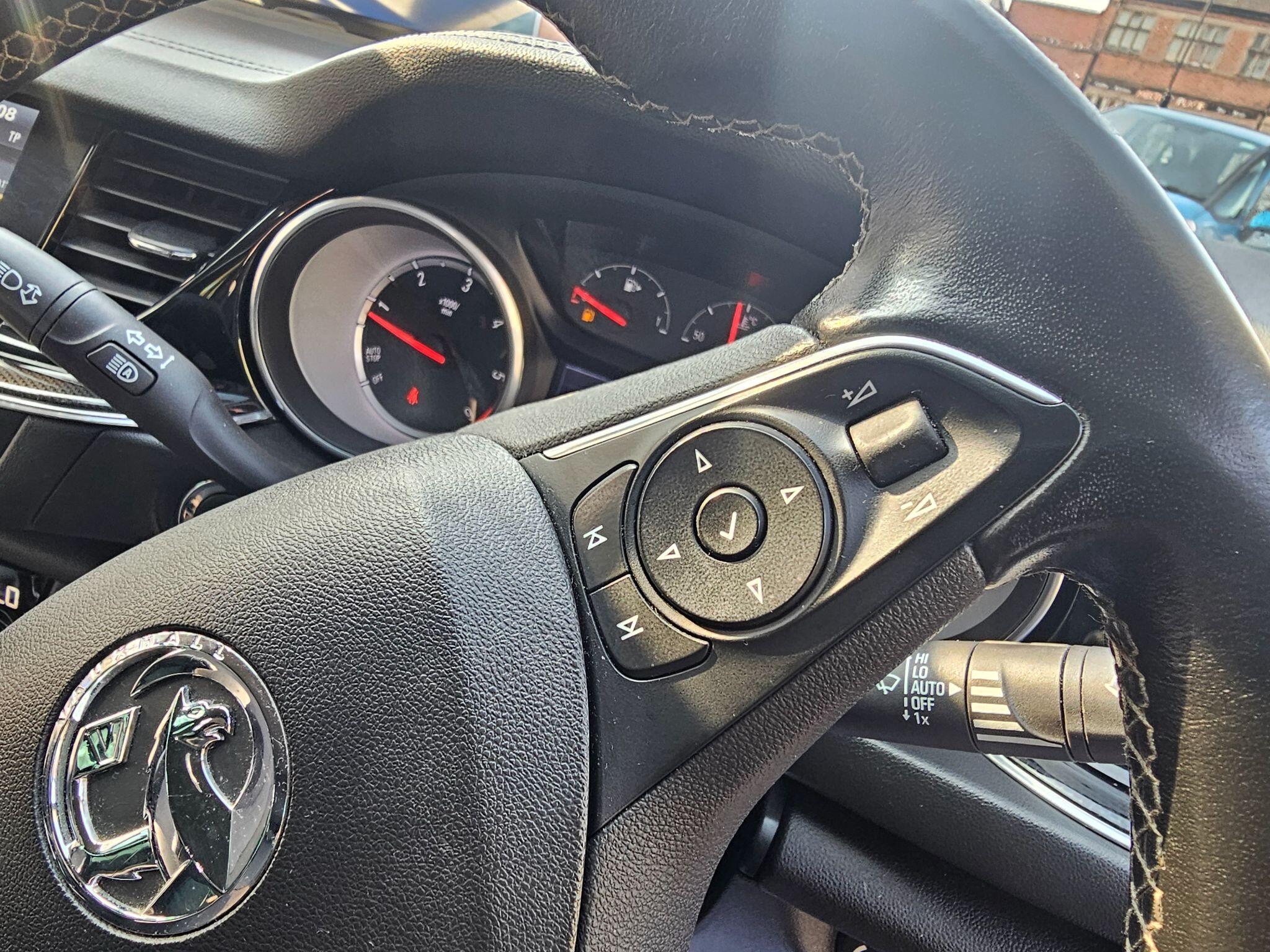 Vauxhall Insignia - Image 27