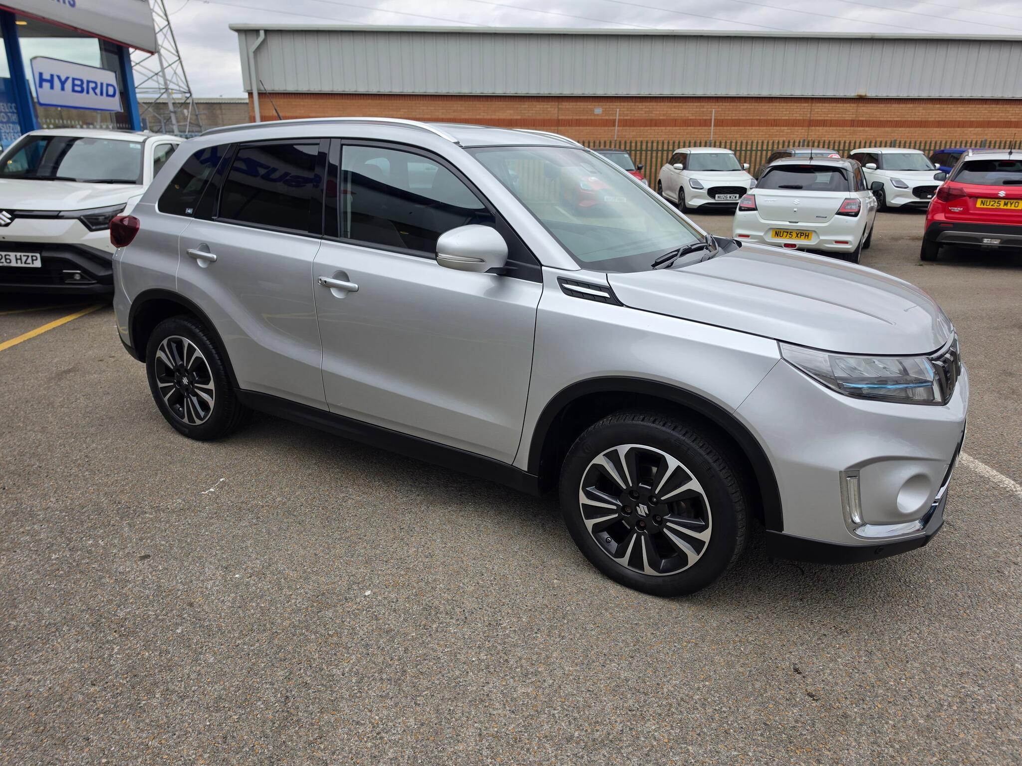 Suzuki Vitara - Image 16
