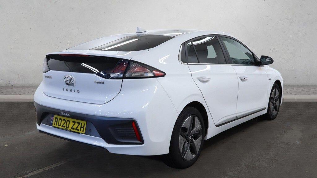 Hyundai Ioniq - Image 7