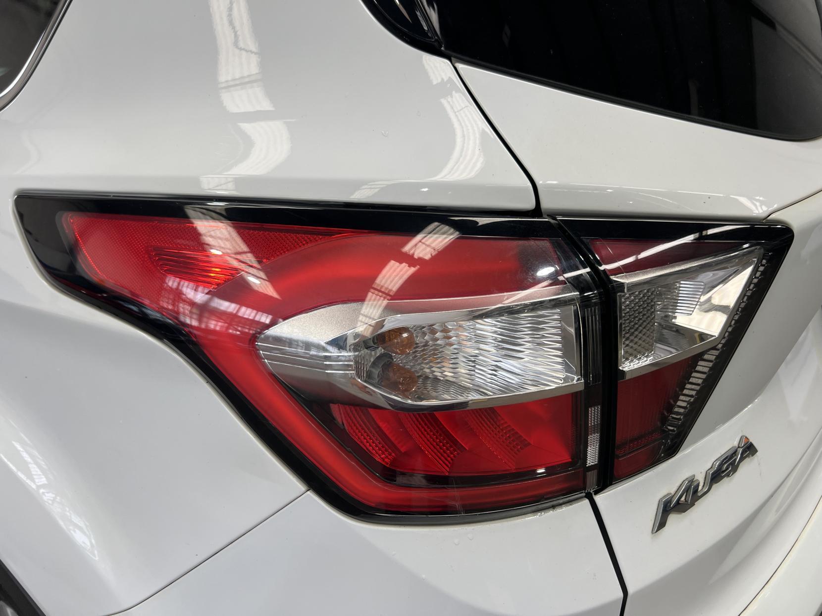 Ford Kuga - Image 12