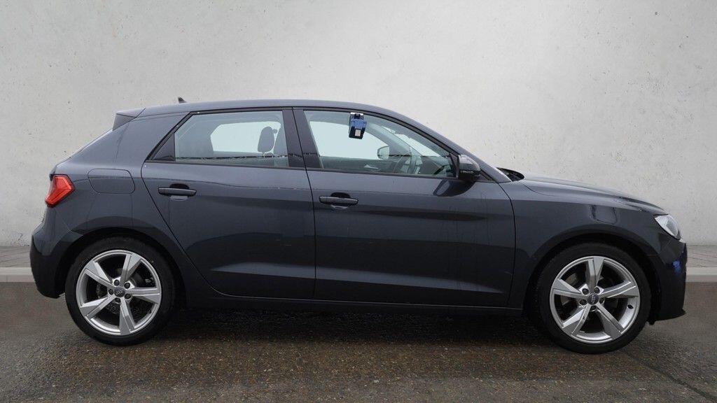 Audi A1 - Image 8