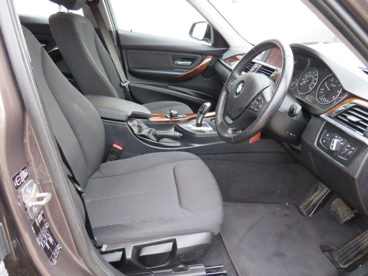 BMW 3 Series - Image 7