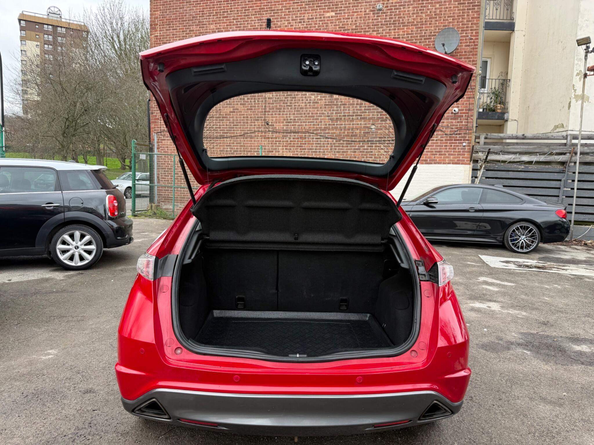 Honda Civic - Image 29