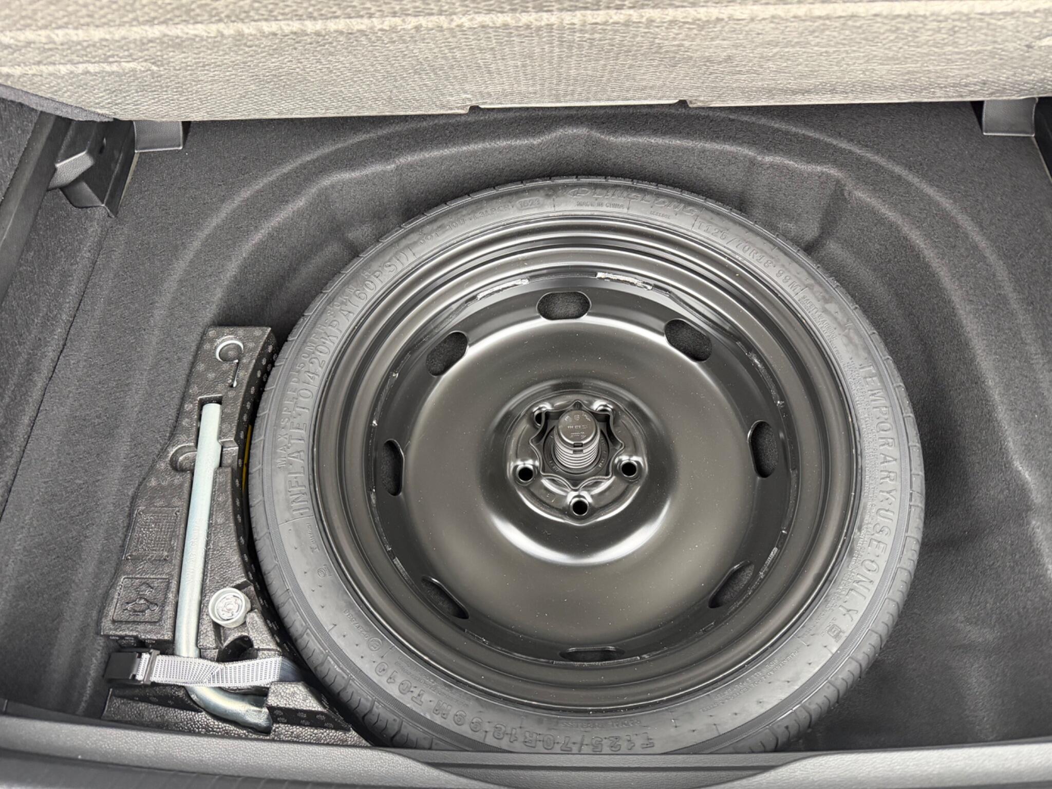 Volkswagen Golf - Image 16