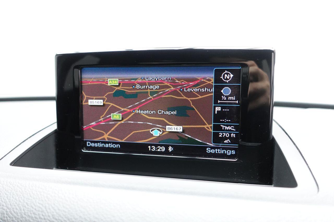 Audi Q3 - Image 2