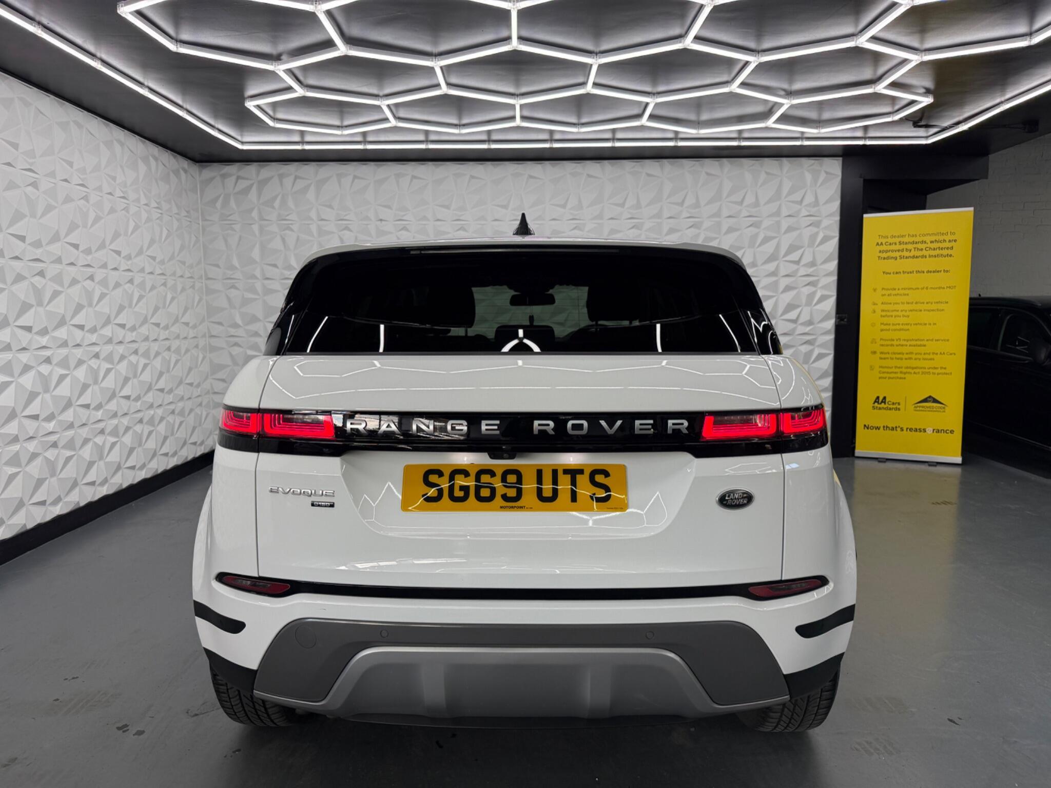 Land Rover Range Rover Evoque - Image 12
