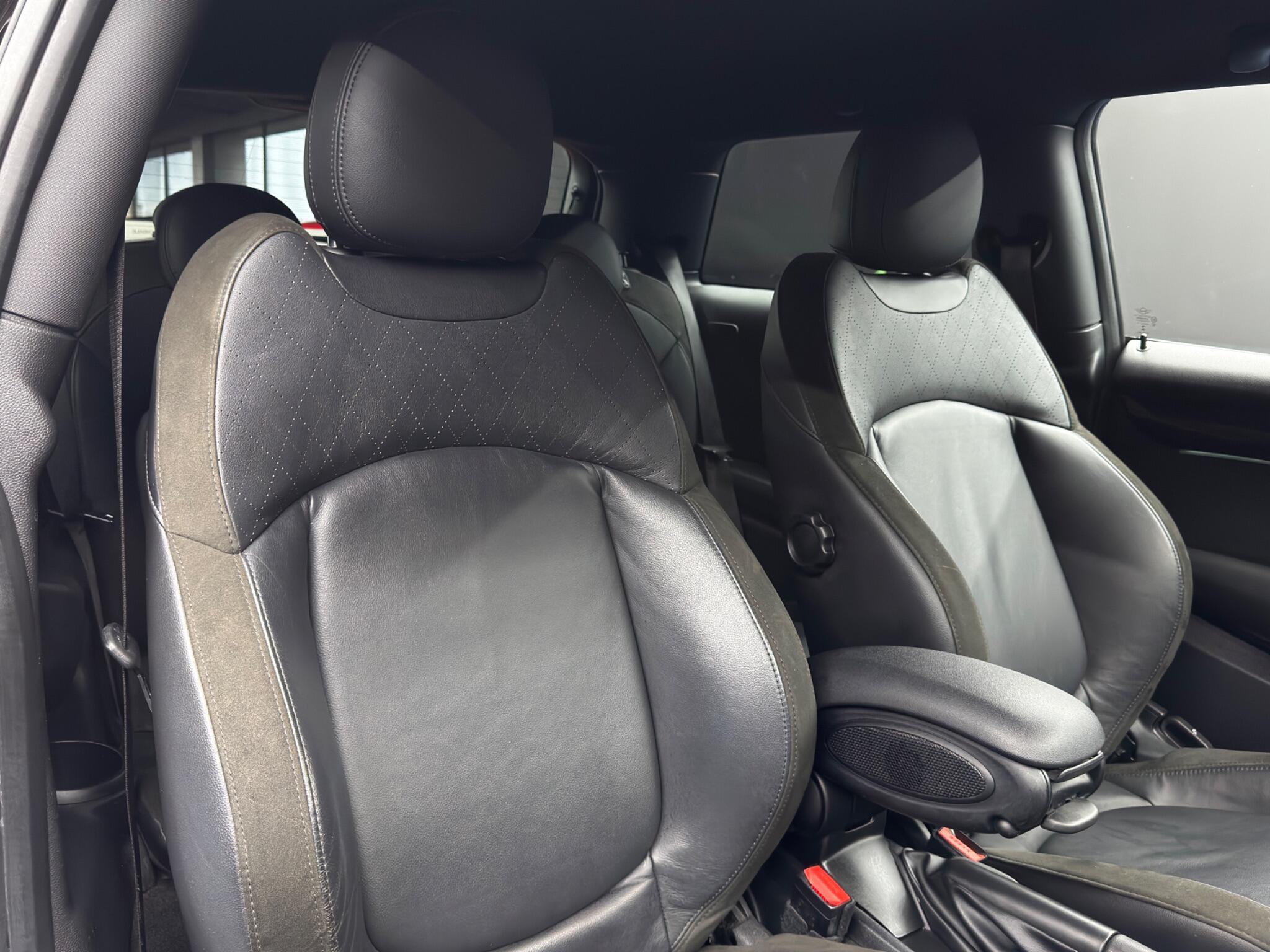 MINI Hatch - Image 12