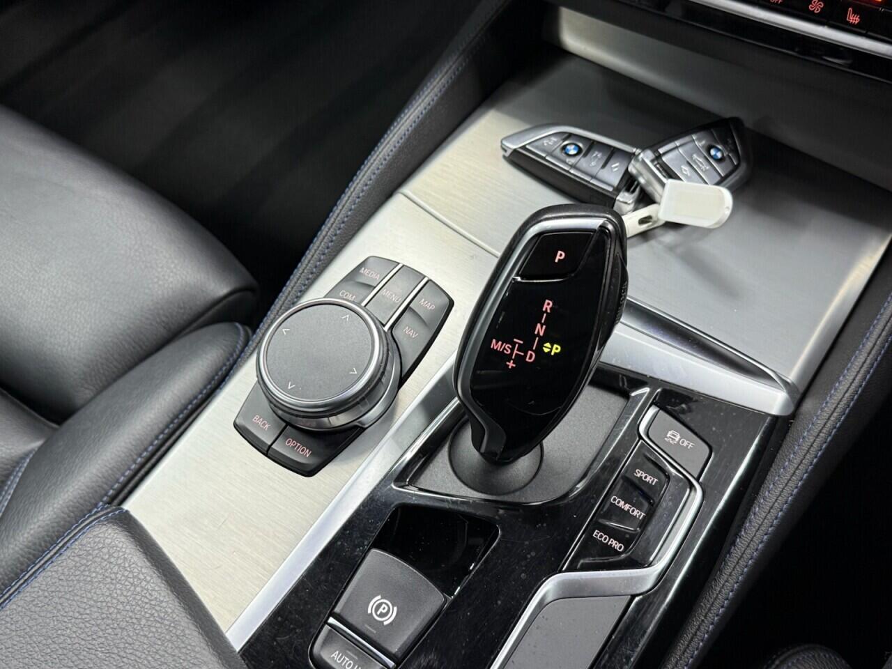 BMW 5 Series - Image 28