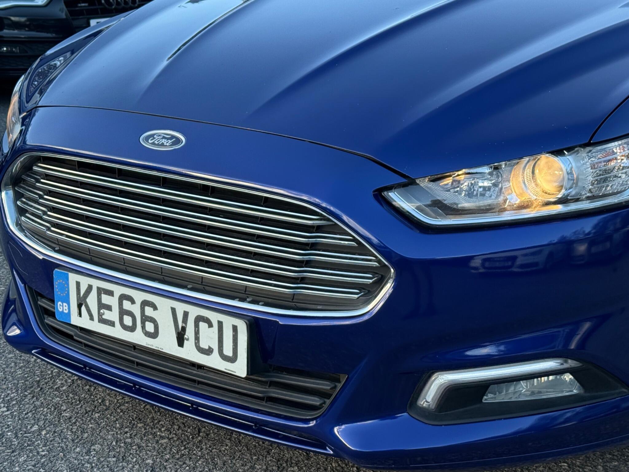 Ford Mondeo - Image 54