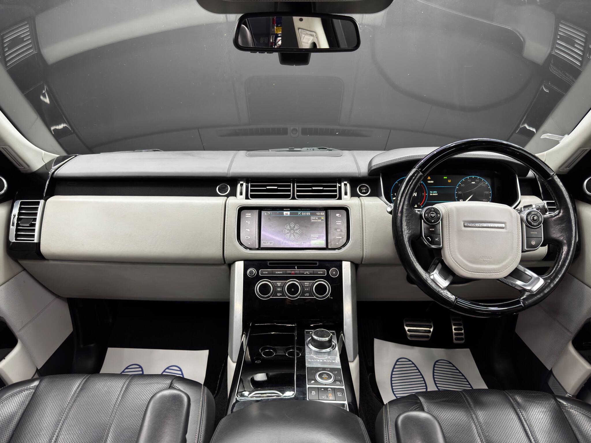 Land Rover Range Rover - Image 10