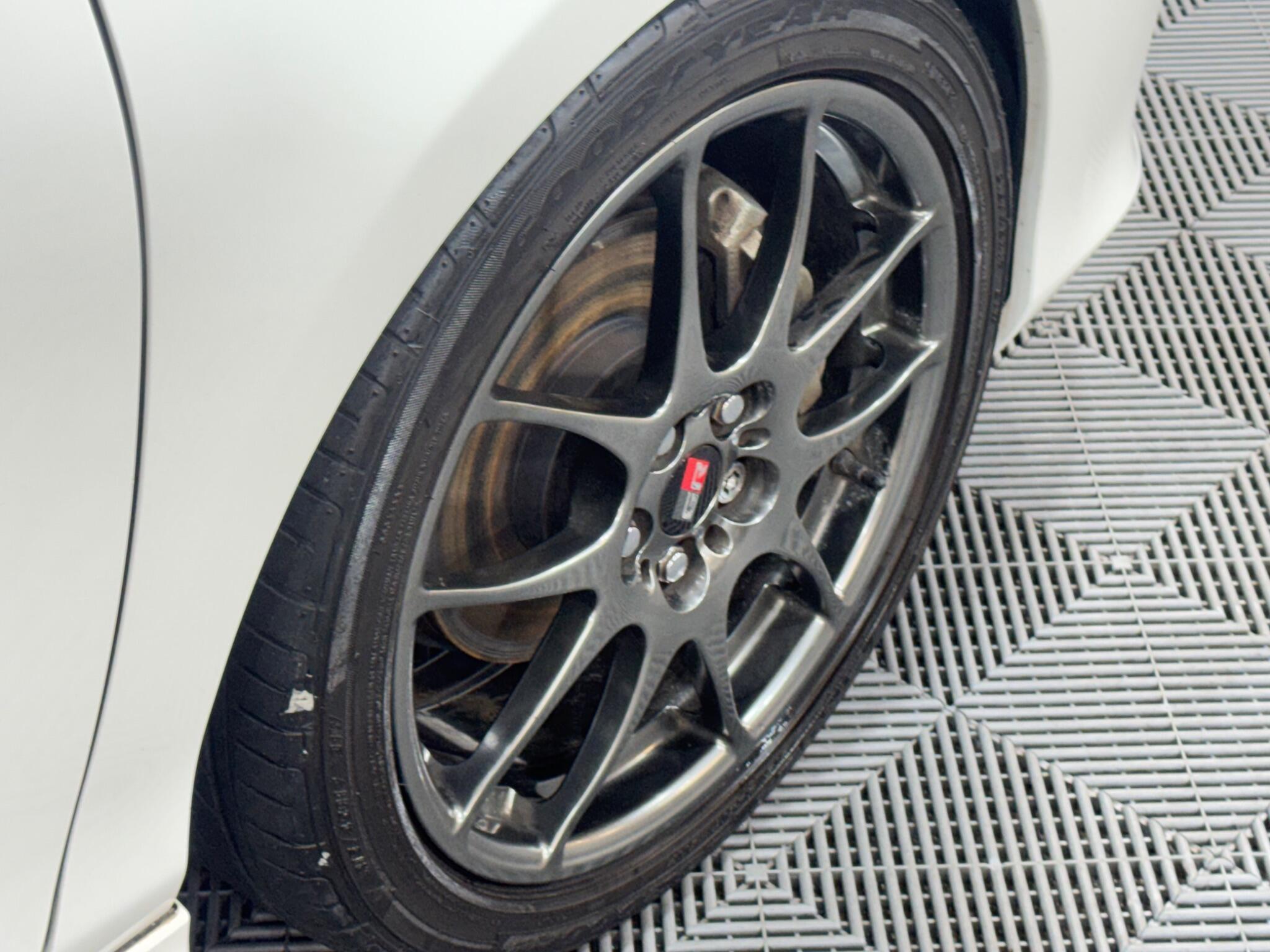 Toyota Yaris - Image 13