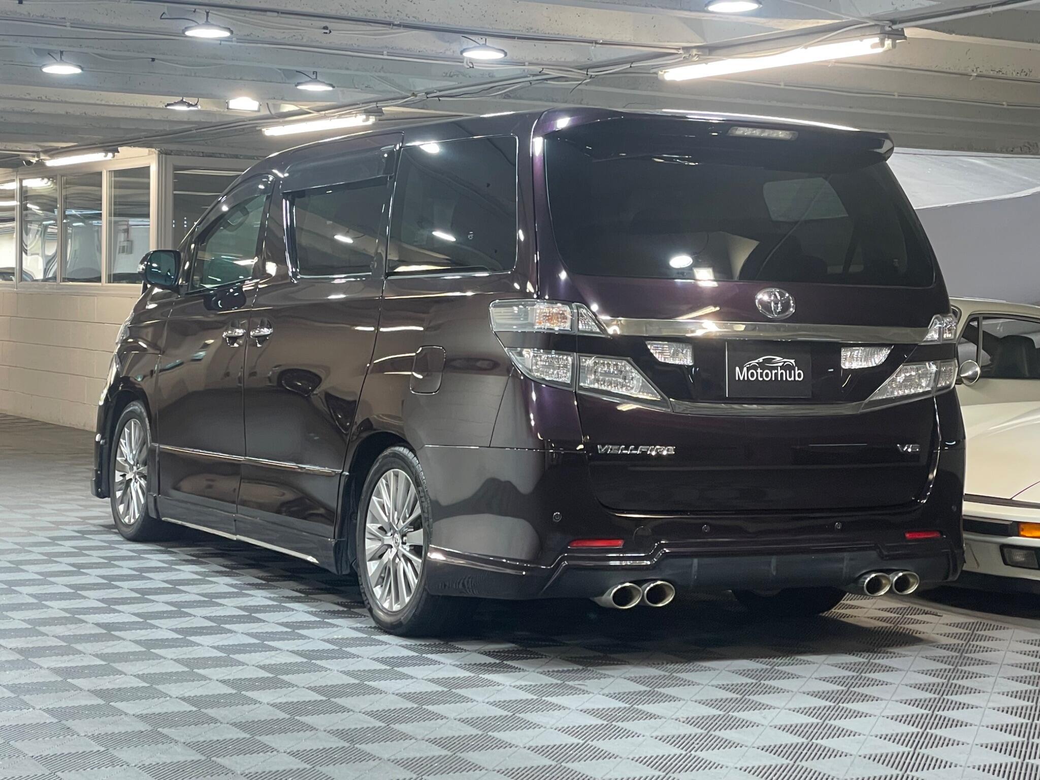 Toyota Vellfire - Image 4