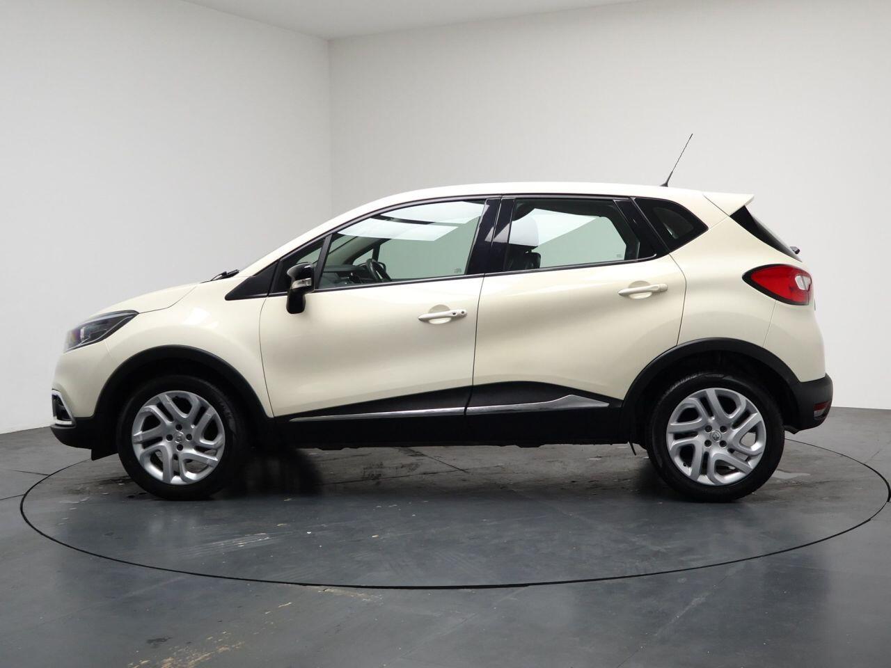 Renault Captur - Image 8
