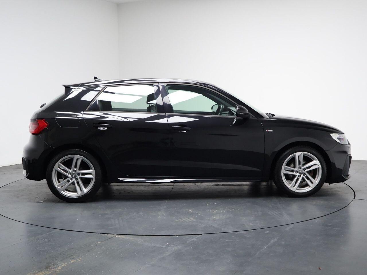 Audi A1 - Image 14
