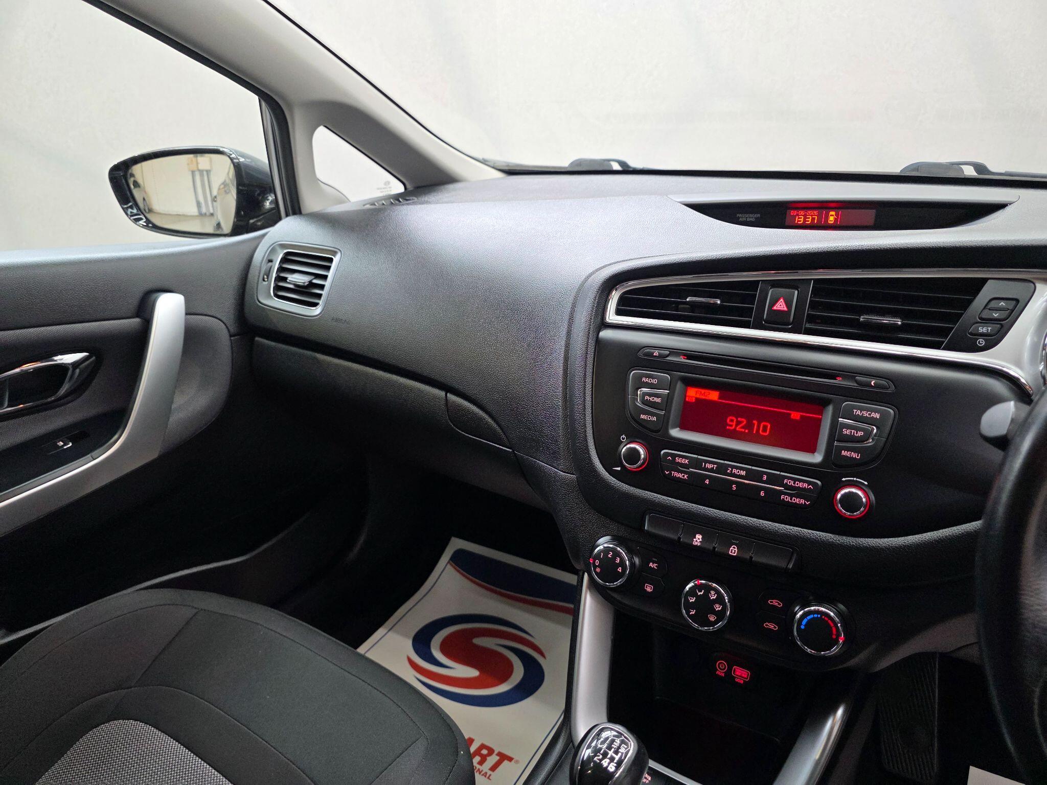 Kia ceed - Image 16
