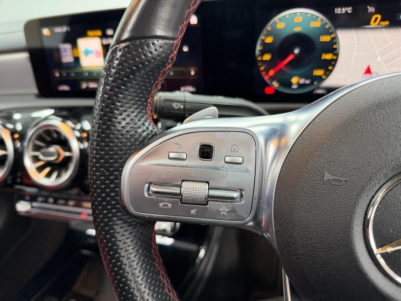 Mercedes CLA - Image 28