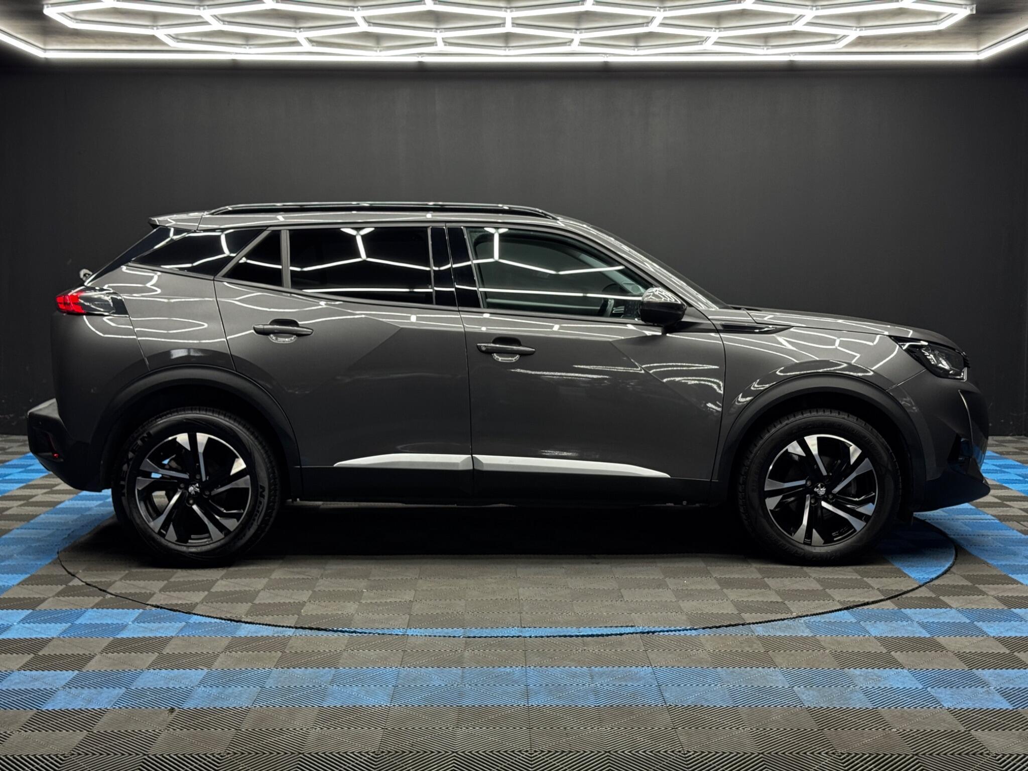 Peugeot 2008 - Image 4