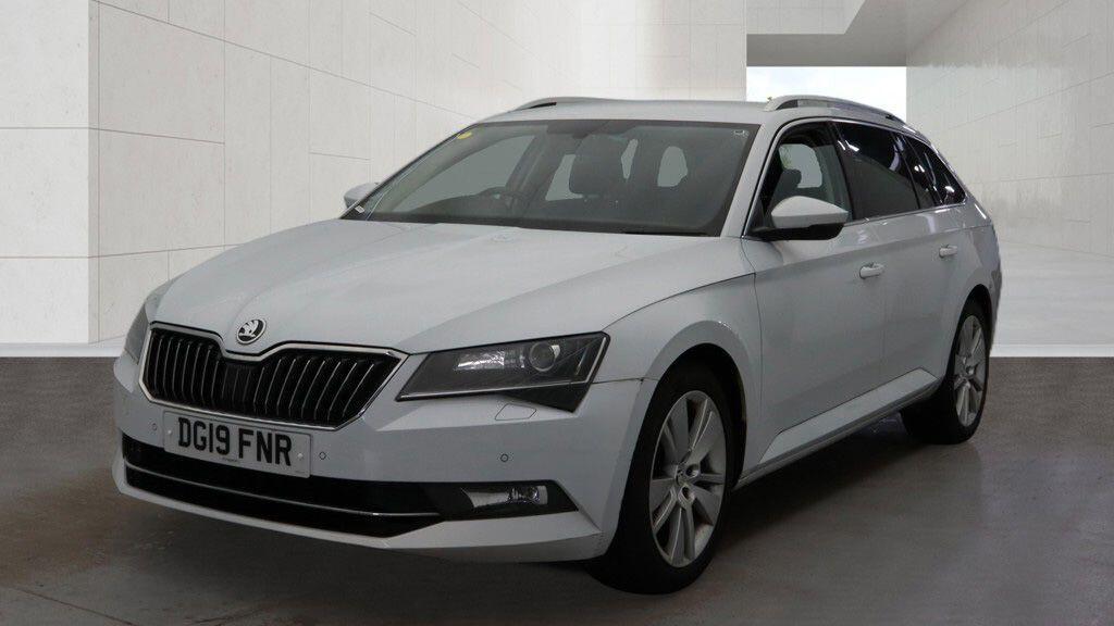 Skoda Superb - Image 4