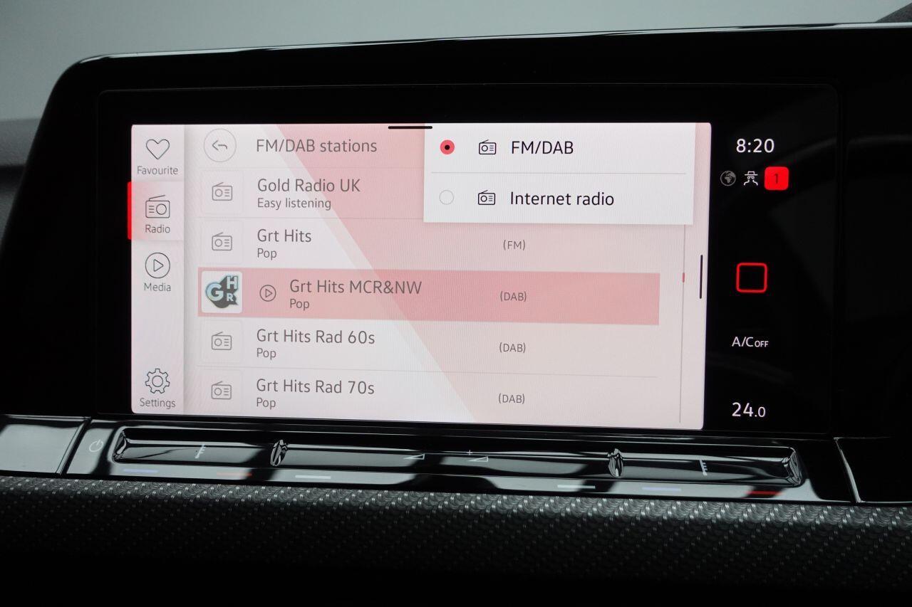 Volkswagen Golf - Image 28