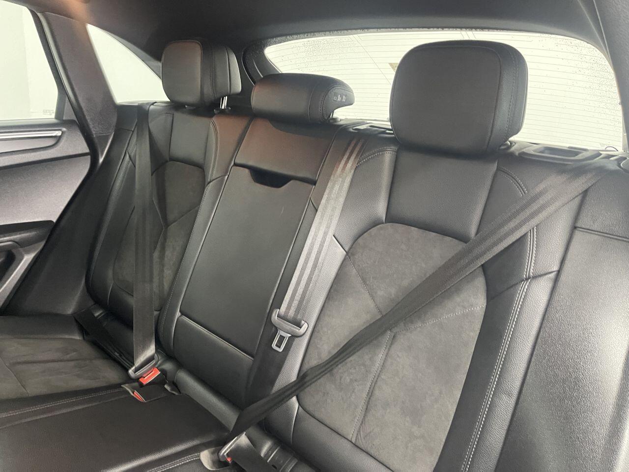 Porsche Macan - Image 24