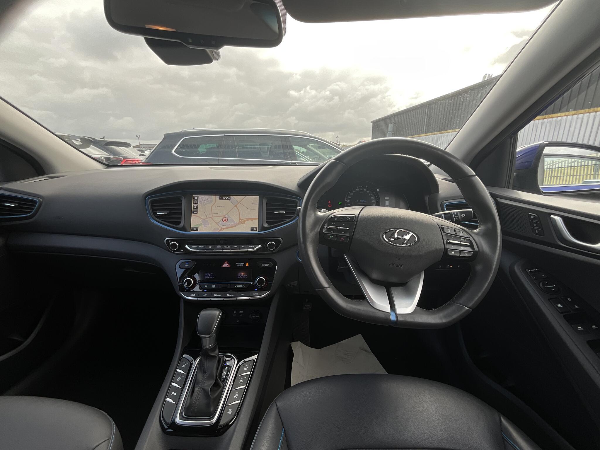 Hyundai Ioniq - Image 6