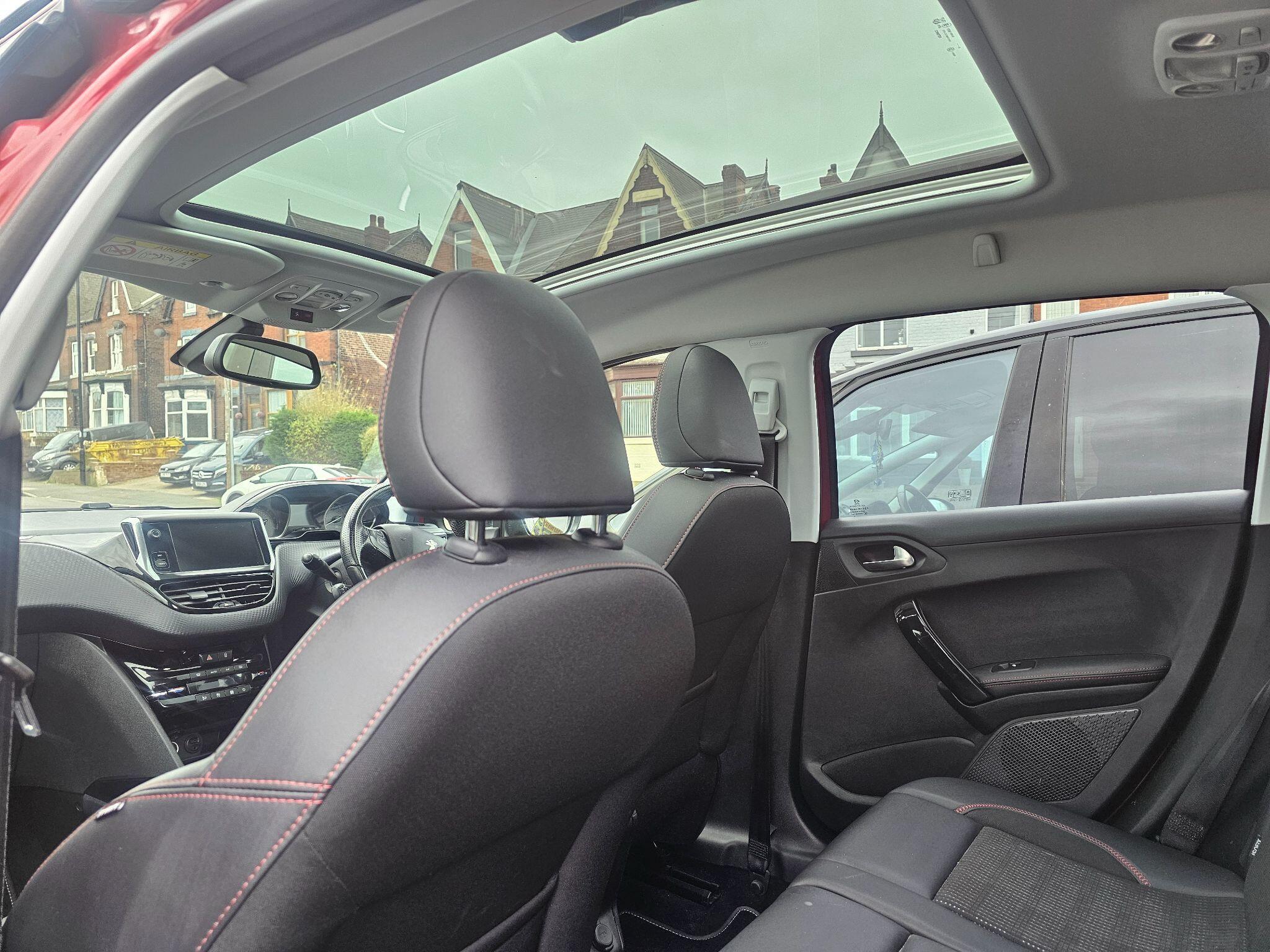 Peugeot 2008 - Image 33