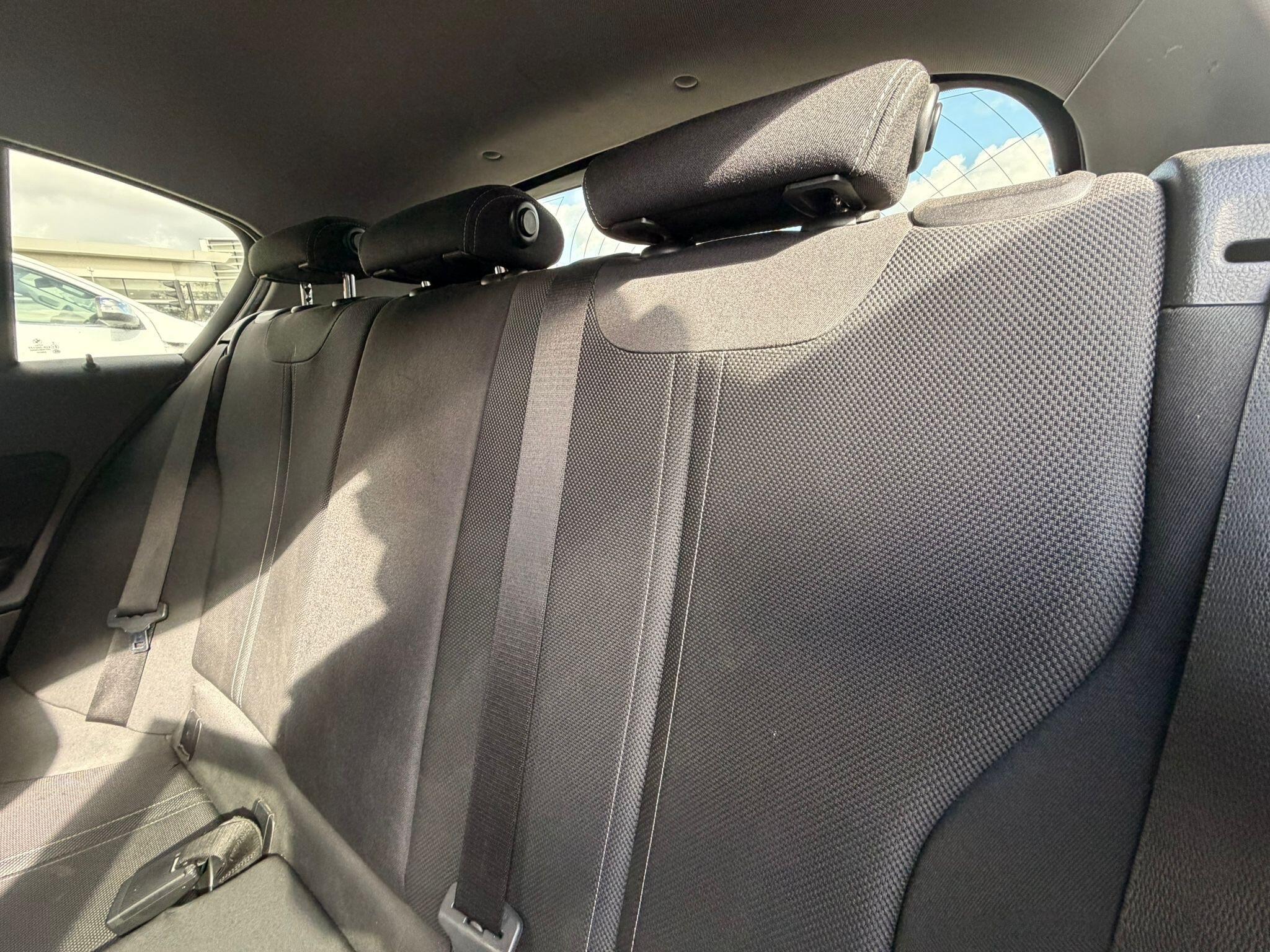 BMW 1 Series - Image 48