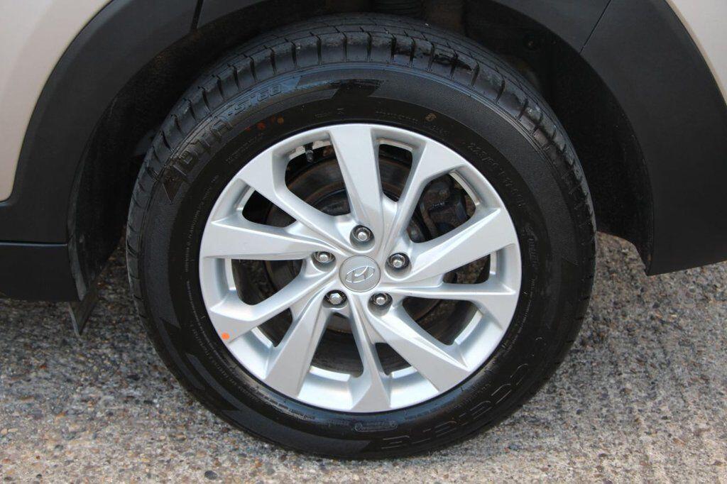 Hyundai Tucson - Image 12