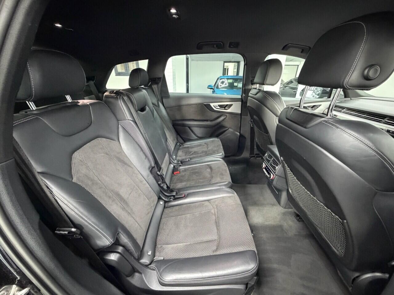 Audi Q7 - Image 20